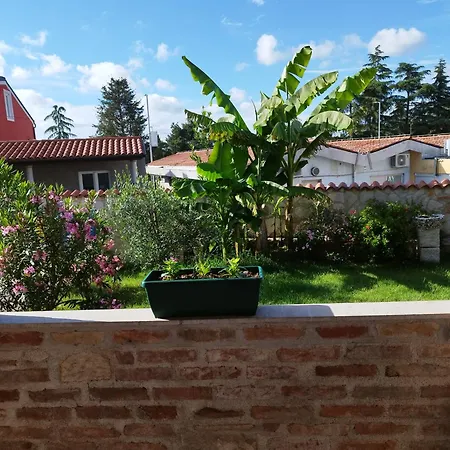 Appartamento Memic 100m Od Mora