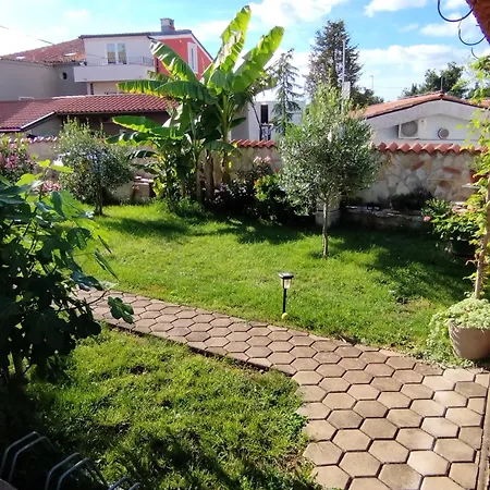 Memic 100m Od Mora *