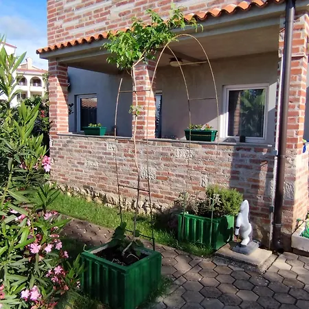 Memic 100m Od Mora Appartamento Porec