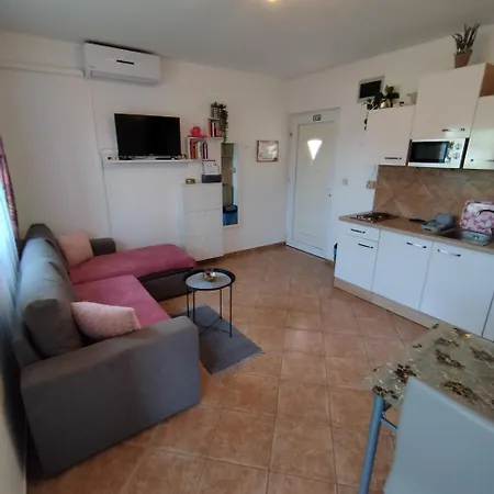 Apartman Memic 100m Od Mora