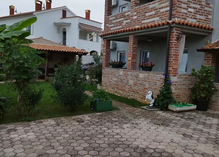 Apartmán Memic 100m Od Mora Poreč