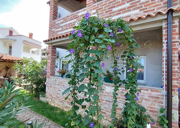 Apartmán Memic 100m Od Mora Poreč