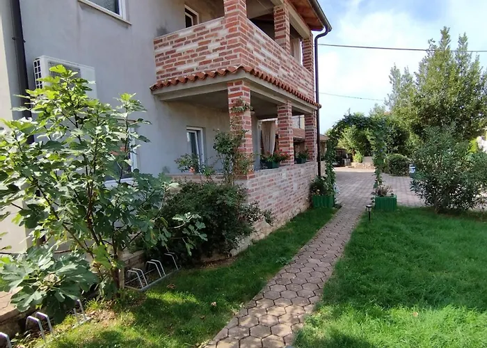 アパート Memic 100m Od Mora *