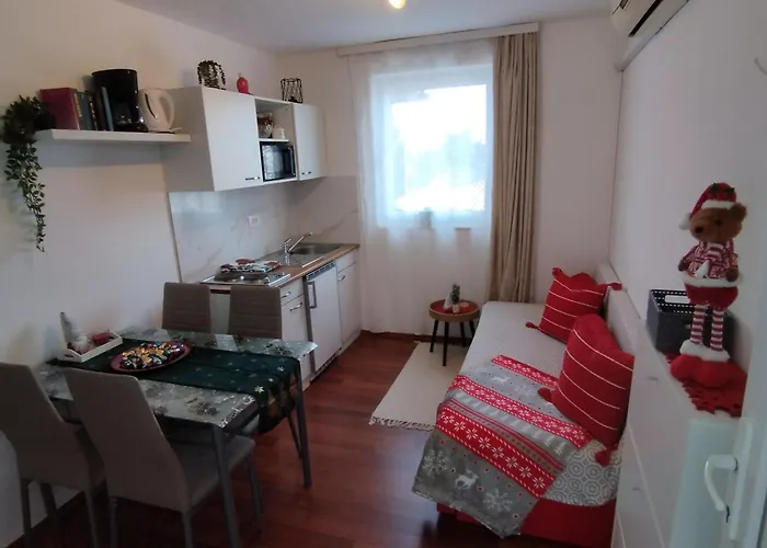 Memic 100m Od Mora *