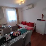 Memic 100m Od Mora Poreč