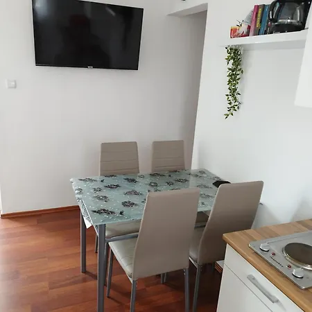 Memic 100m Od Mora