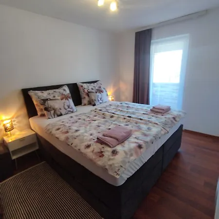 Apartman Memic 100m Od Mora