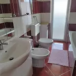 Memic 100m Od Mora Πόρετς