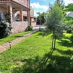 Διαμέρισμα Memic 100m Od Mora *